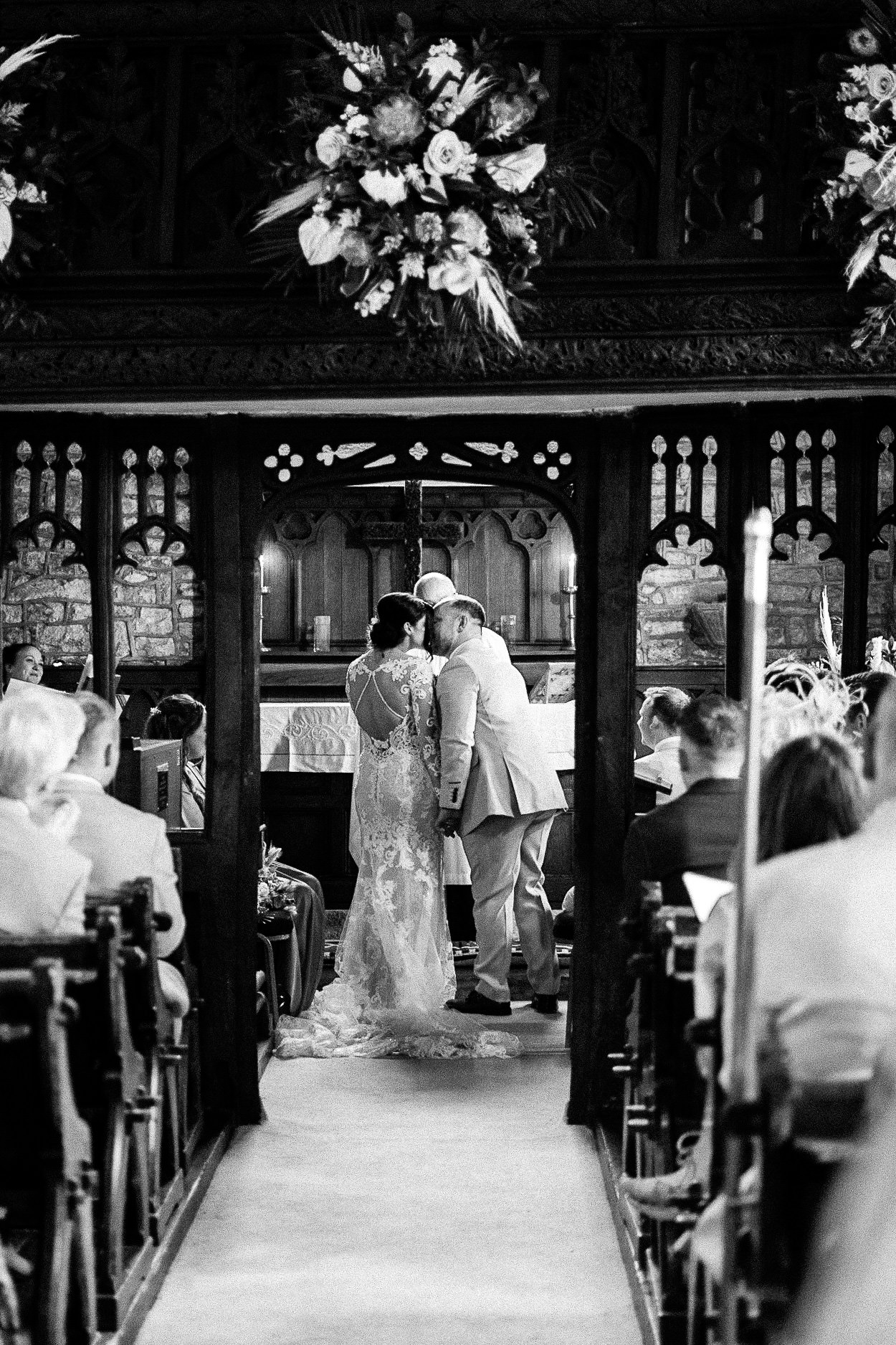 SANT FFRAED HOUSE WEDDING PHOTOGRAPHY 044